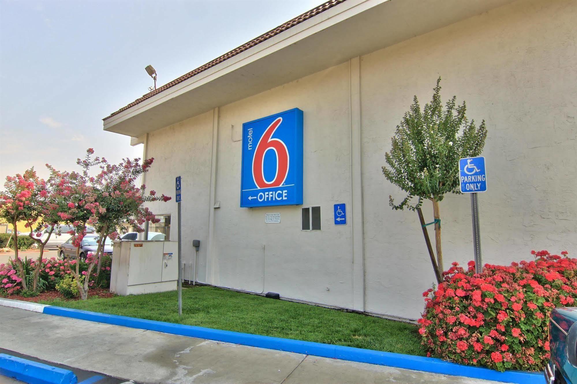 Motel 6-Sacramento, Ca - Old Sacramento North Екстер'єр фото